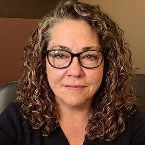 Meet your Posher, Carrie